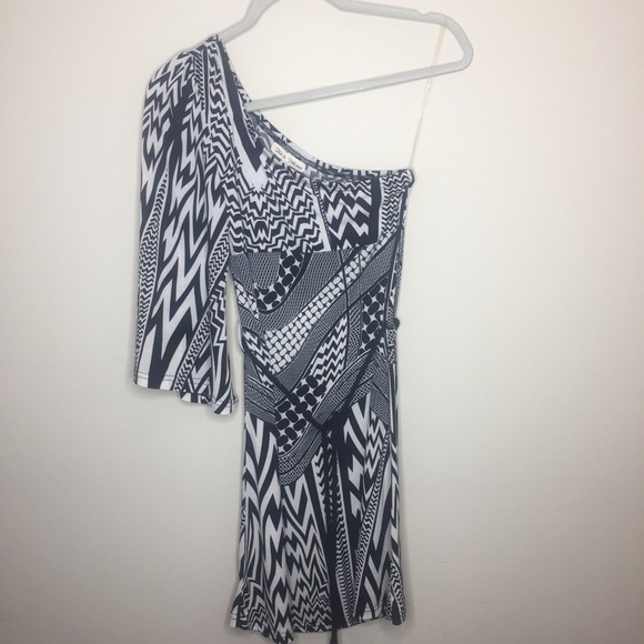 Hot & Delicious 🍰 One Shoulder Dress w/Rope Belt - Picture 1 of 8